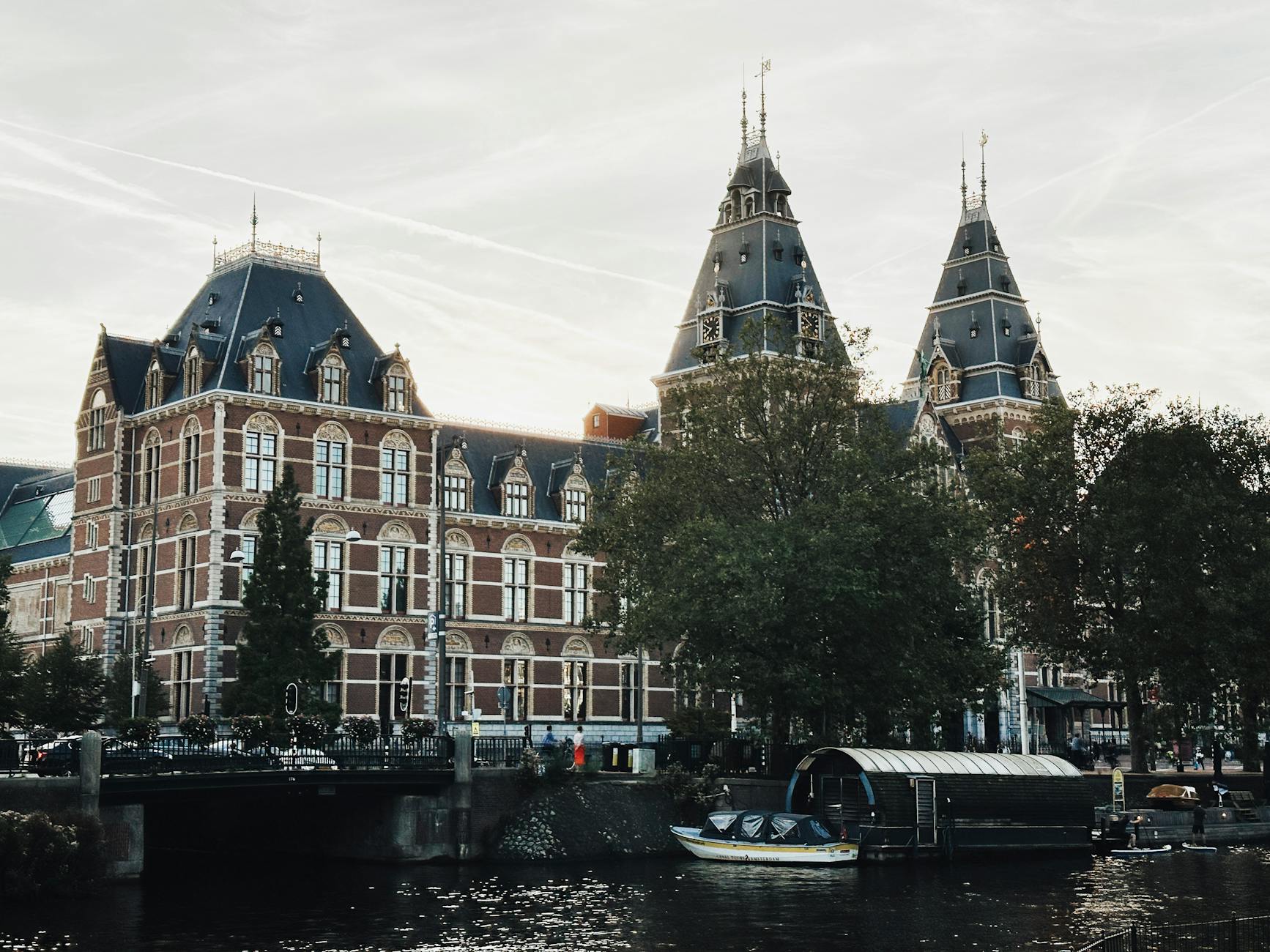 The majestic Rijksmuseum building in Amsterdam, home to Rembrandt's Night Watch and Vermeer's Milkmaid, one of the top things to do in Amsterdam