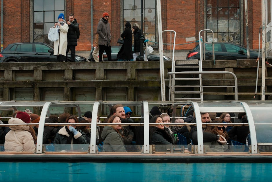 Amsterdam canal cruise passengers narration