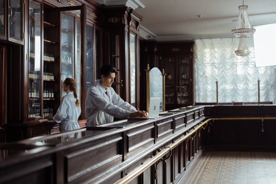 Amsterdam pharmacy apotheek green cross shop
