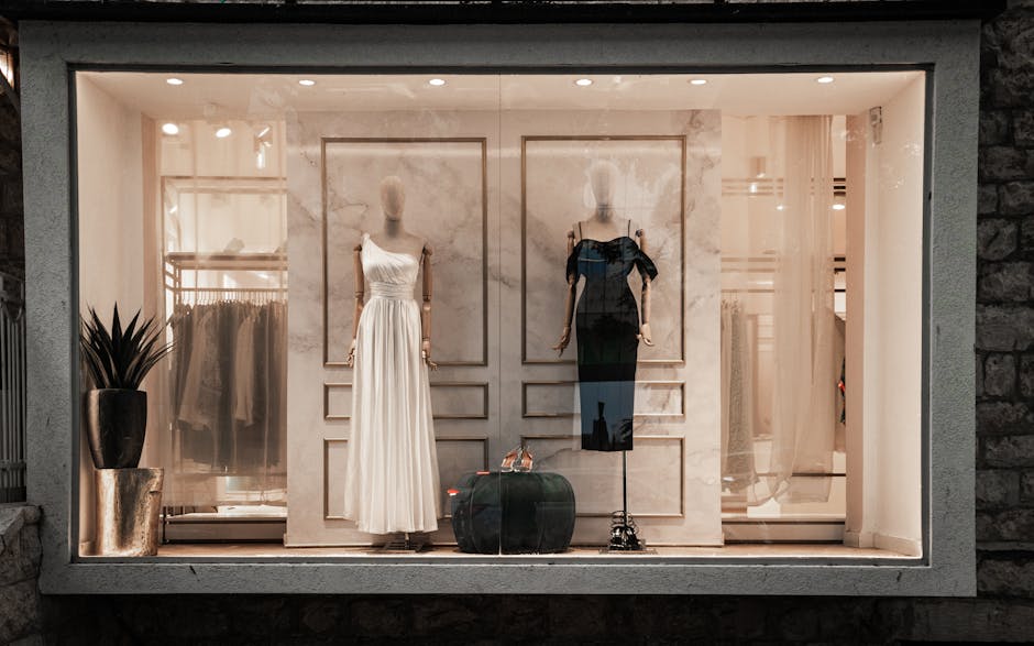 Luxury boutique window display Amsterdam P.C. Hooftstraat