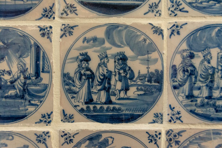 Delft blue ceramic pottery hand painted