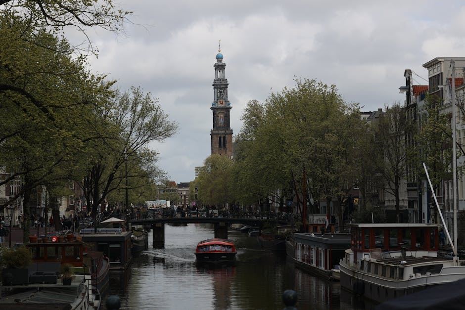 Amsterdam Jordaan family street day historic
