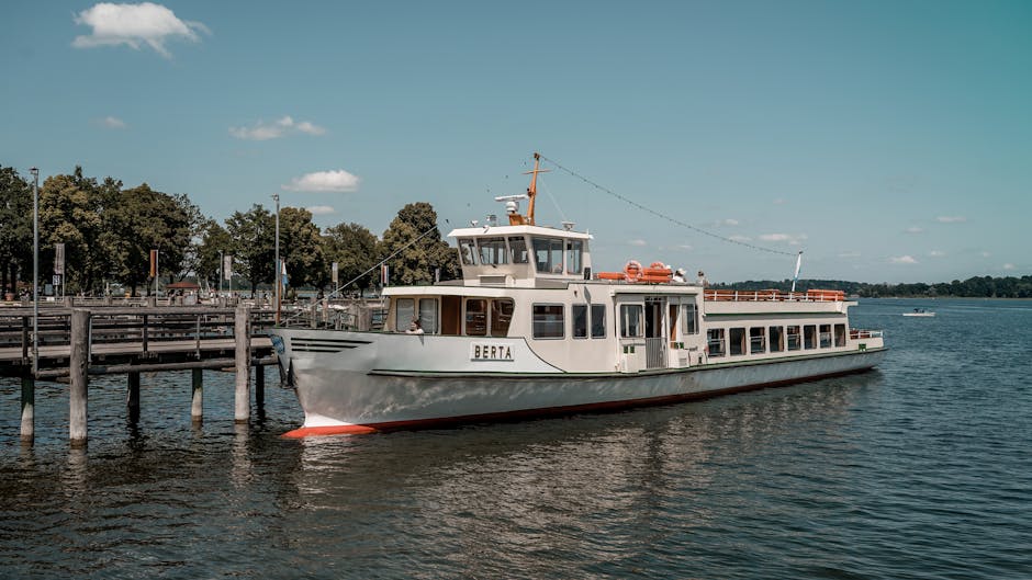 Marken Express ferry IJsselmeer Volendam