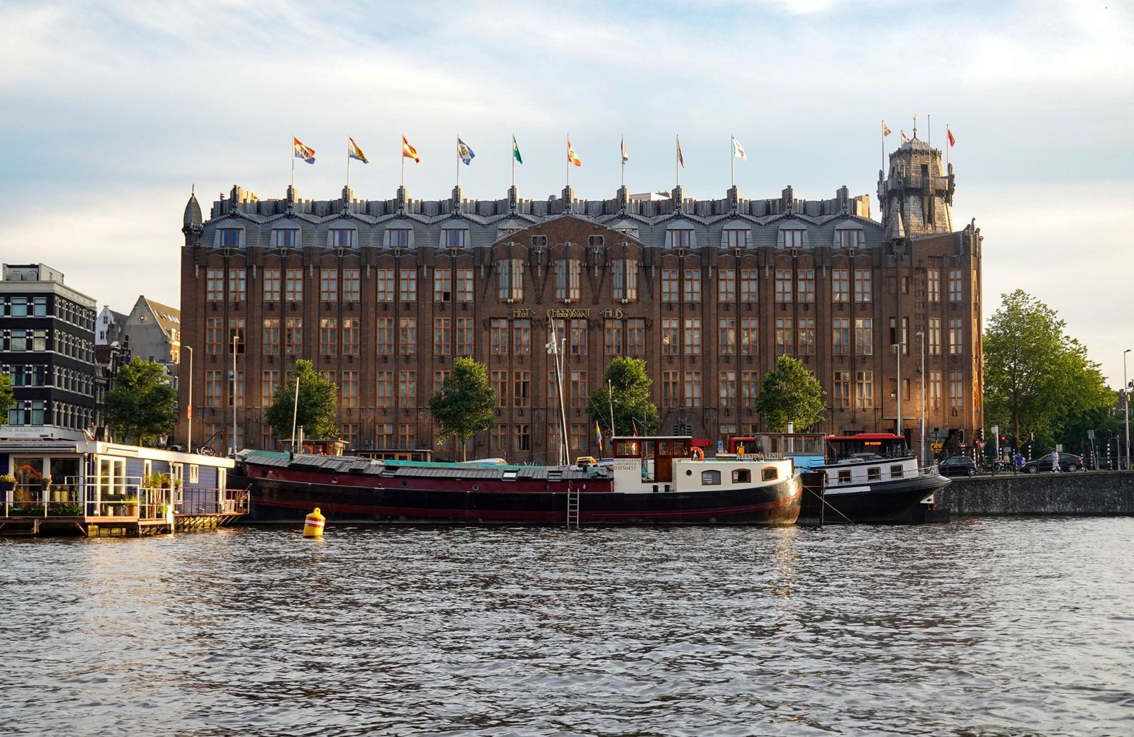 Grand canal-side hotel in Amsterdam