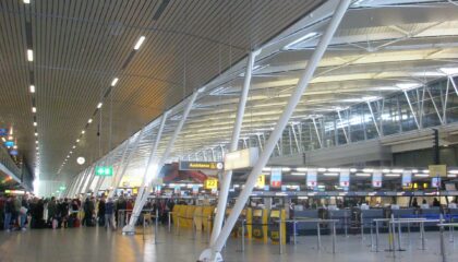 Schiphol Security & Fast Track: How Early to Arrive