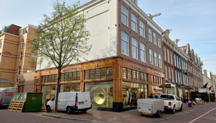 Luxury Shopping in Amsterdam: P.C. Hooftstraat & Designer Guide 2026
