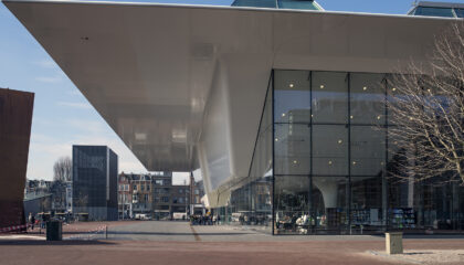 Stedelijk Museum: Modern & Contemporary Art Guide